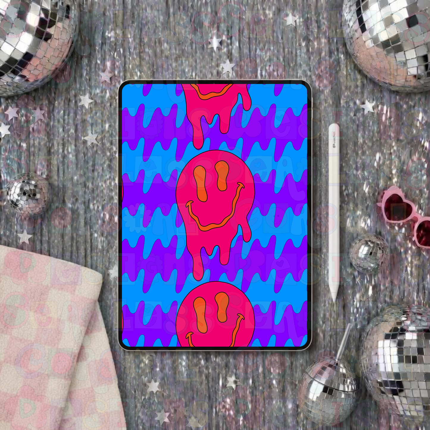 Smiley Pink Drippy